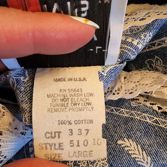 🌴Bundle 3 or more - 30% Disc🌴 NWOT Kathy Davis vintage lace collar blazer. - Picture 9 of 10